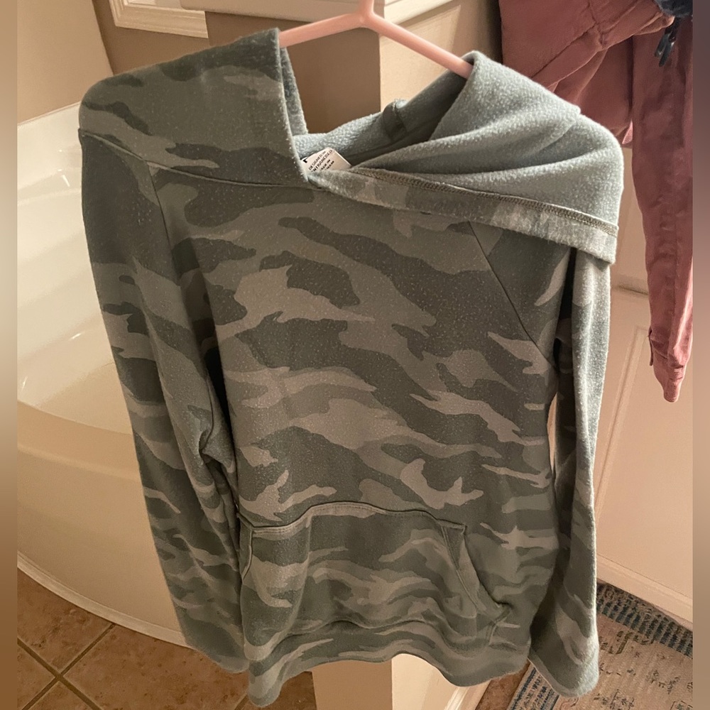 Athleta Girls hoody sweatshirt